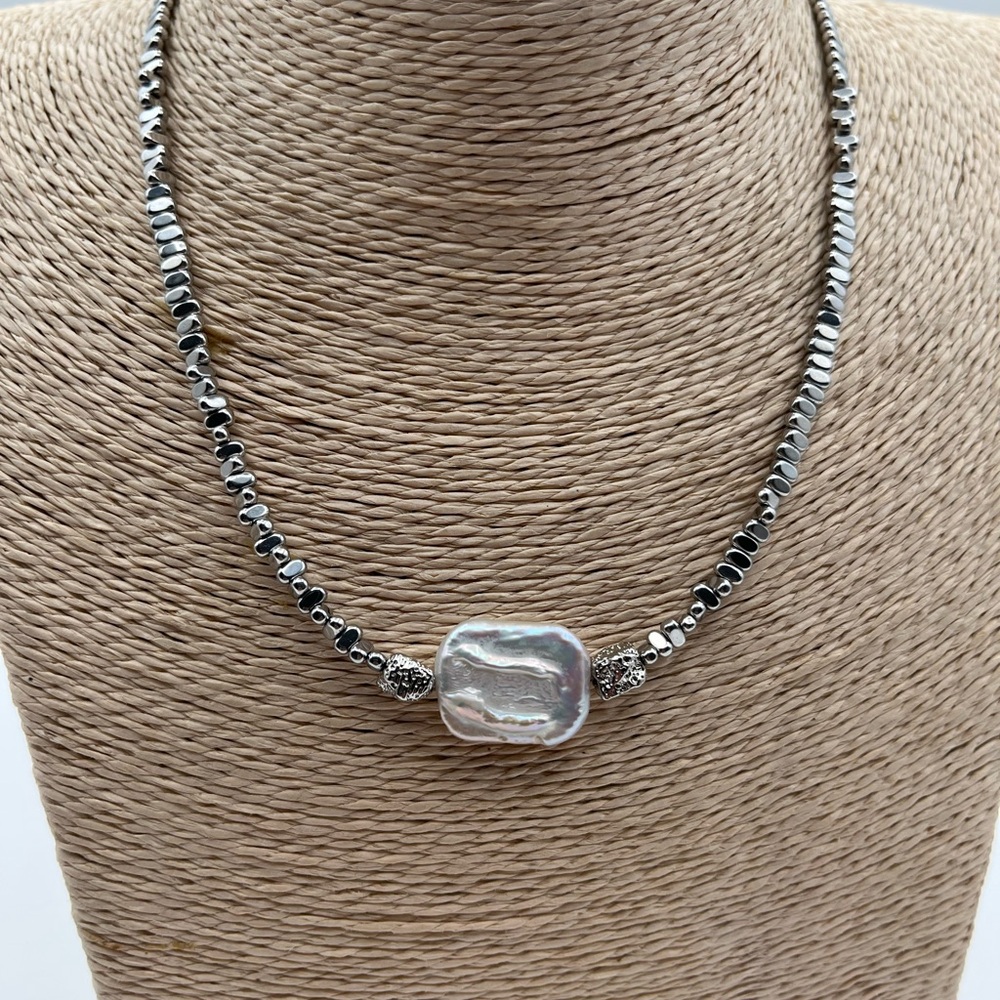 Elegant Silver Necklace with Pearl Accent